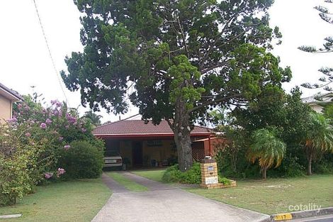 17 Annoula Ave, Biggera Waters, QLD 4216