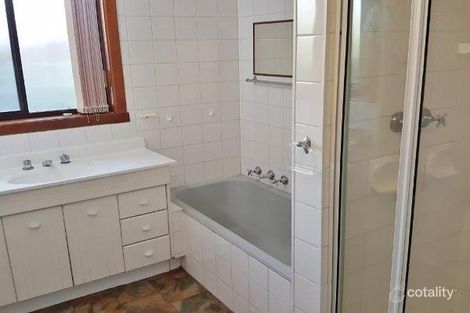 Property photo of 23 Berrima Road Rosanna VIC 3084