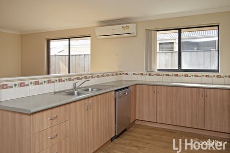 26 Noosa Dr, Secret Harbour, WA 6173