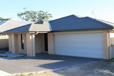 Property photo of 25 Gazelle Crescent Fletcher NSW 2287