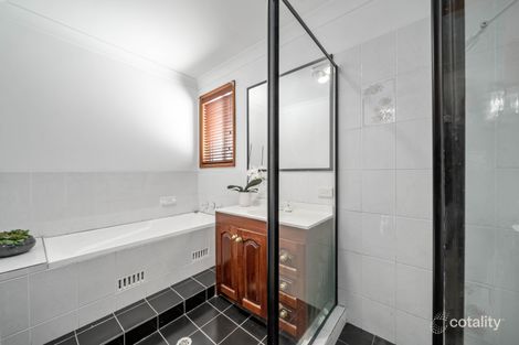 Property photo of 4 Adolphus Close Hinchinbrook NSW 2168
