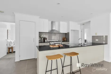 Property photo of 59 John Russell Road Cranbourne West VIC 3977