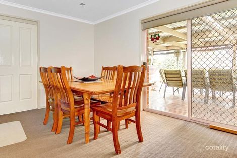 Property photo of 2 Heath Mews Langwarrin VIC 3910