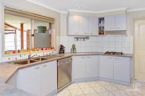 Property photo of 2 Heath Mews Langwarrin VIC 3910