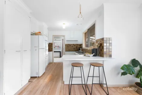 Property photo of 4 Fernly Court Wheelers Hill VIC 3150