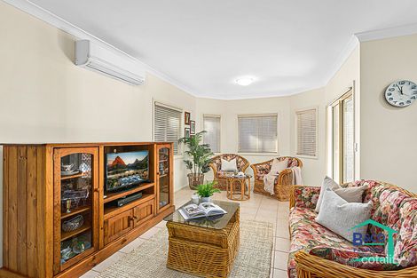 Property photo of 42 Delmont Place Kanahooka NSW 2530