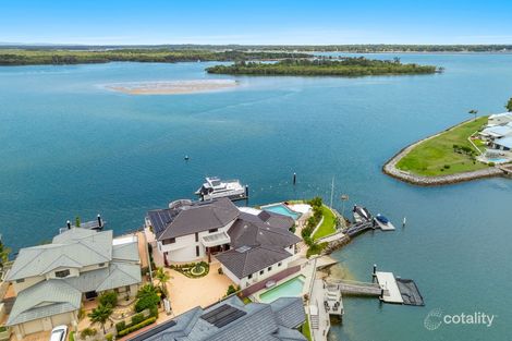 18 Edgewater Cl, Yamba, NSW 2464