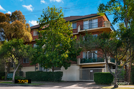 2/54-60 Hassall St, Westmead, NSW 2145