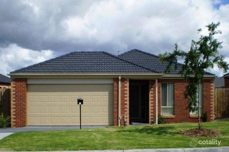 11 Hanrahan Wynd, Lynbrook, VIC 3975