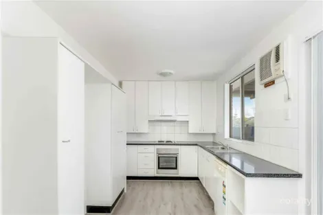 Property photo of 7 Bernard Place Mount Druitt NSW 2770