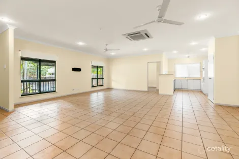 Property photo of 35 Planigale Loop Djugun WA 6725
