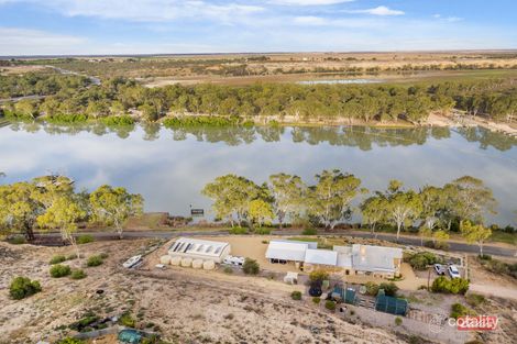 1-5 The Parade, Blanchetown, SA 5357