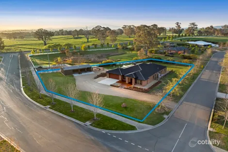 3 MAPLE TREE BVD, MANSFIELD, VIC 3722