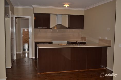 Property photo of 9 Amesbury Way Clyde North VIC 3978