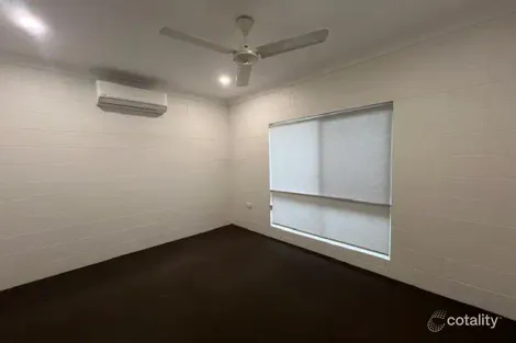 Property photo of 271 Robert Road Bentley Park QLD 4869