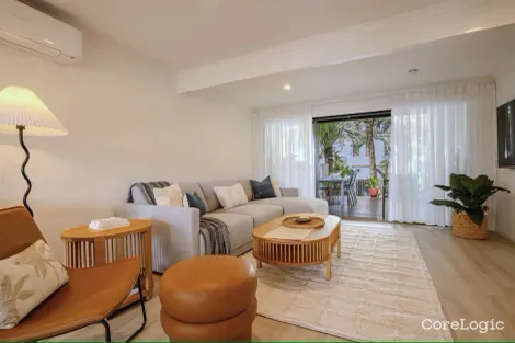 Property photo of 2/2 Dolphin Crescent Noosaville QLD 4566
