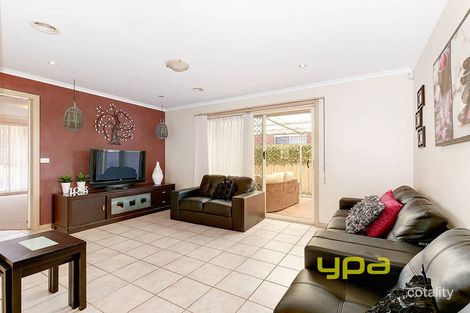 Property photo of 23 McIntyre Avenue Roxburgh Park VIC 3064