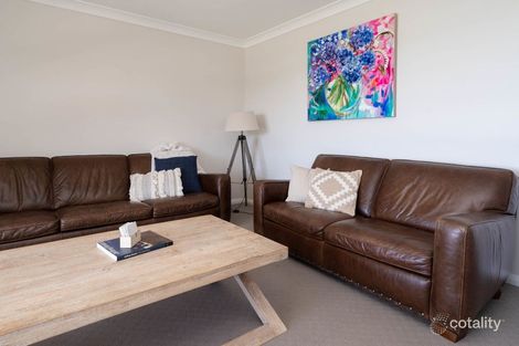 Property photo of 59 Kaloona Drive Bourkelands NSW 2650