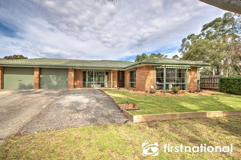 Property photo of 11 Wirrabarra Place Berwick VIC 3806