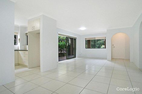 Property photo of 2/45 Chelsea Avenue Broadbeach QLD 4218