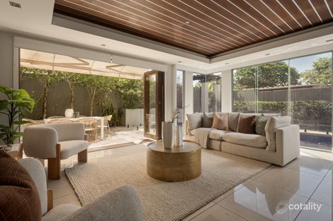 Property photo of 8 Beaufort Lane Clayfield QLD 4011