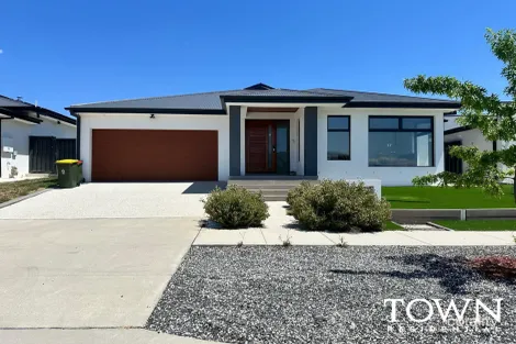 32 Thwaites Cres, Wright, ACT 2611