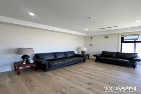 Property photo of 32 Thwaites Crescent Wright ACT 2611