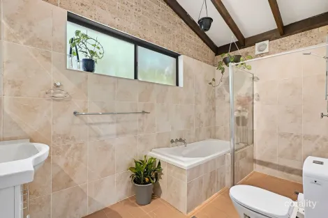 Property photo of 341 Lieutenant Bowen Drive Bowen Mountain NSW 2753