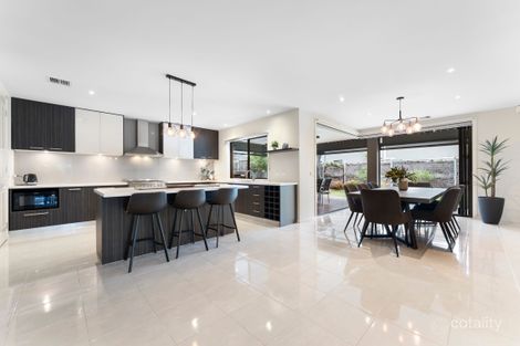 Property photo of 52 Waterside Drive Waterways VIC 3195