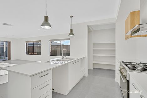 Property photo of 112 Champion Parade Craigieburn VIC 3064