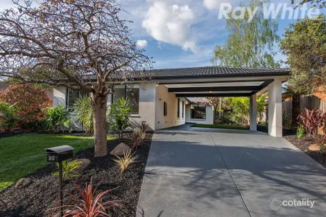 30 Tarwin Dr, Croydon Hills, VIC 3136