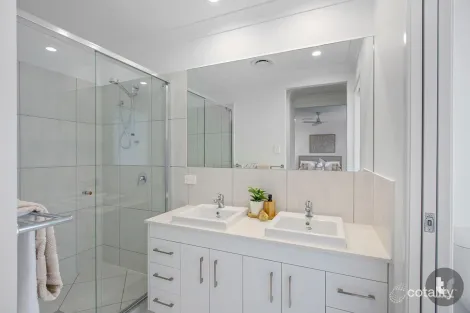Property photo of 2/778 Main Road Cliftleigh NSW 2321