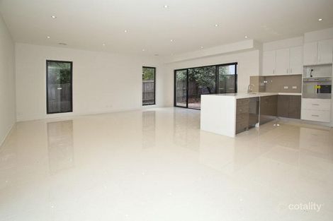 Property photo of 2/23 Willow Avenue Glen Waverley VIC 3150