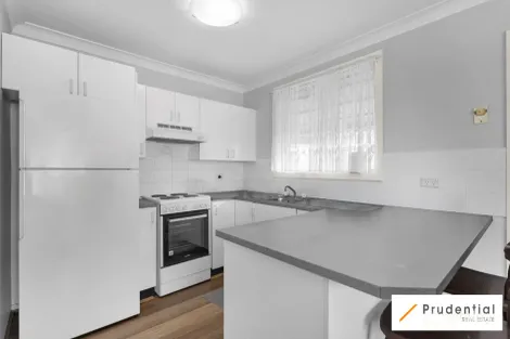 Property photo of 2/4 Plume Close Macquarie Fields NSW 2564