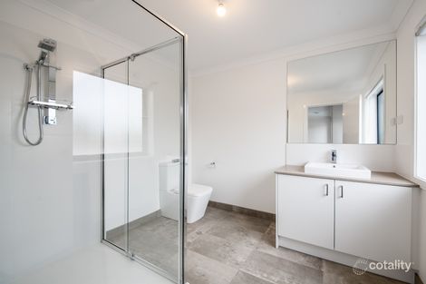 Property photo of 44 Innes Court Berwick VIC 3806