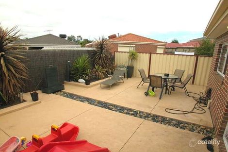Property photo of 18 Loddon Court Thomastown VIC 3074