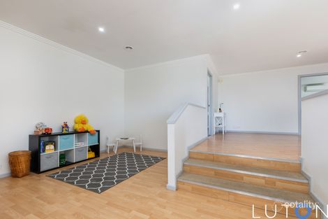 Property photo of 2 Binaburra Place Karabar NSW 2620