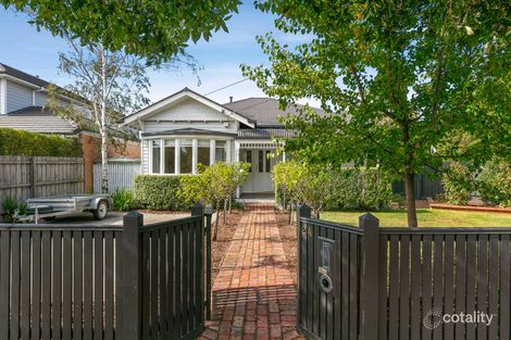 Property photo of 24 Alpine Grove Pascoe Vale VIC 3044