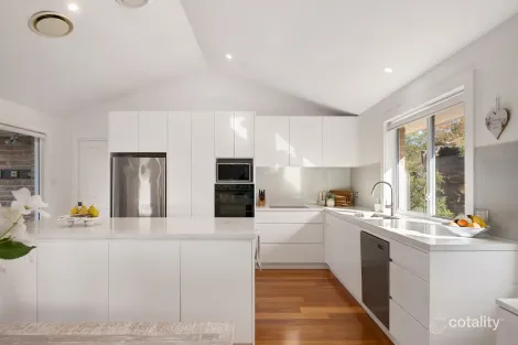 Property photo of 16 Lyndhurst Way Belrose NSW 2085
