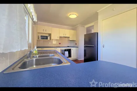 Property photo of 6 Carlyle Street Riverview QLD 4303