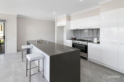 Property photo of 18 Beaufortia Street Deebing Heights QLD 4306