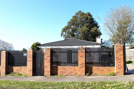 Property photo of 19 Bealiba Road Moe VIC 3825