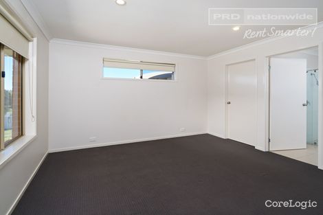 Property photo of 11 Sunvale Crescent Estella NSW 2650