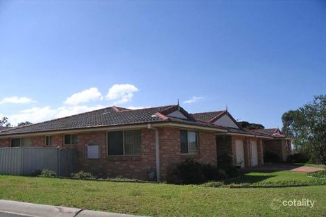 2/1 Torrens Pl, Albion Park, NSW 2527