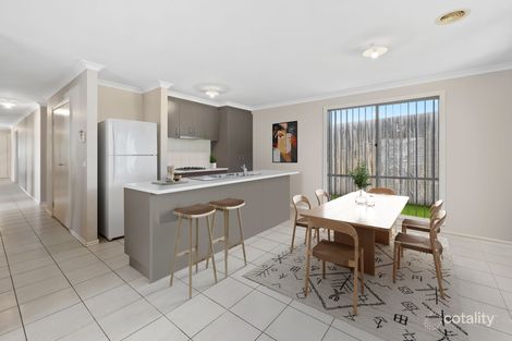 Property photo of 13 Lone Pine Square Bacchus Marsh VIC 3340