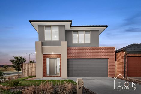 1 Growling Grass Dr, Clyde North, VIC 3978