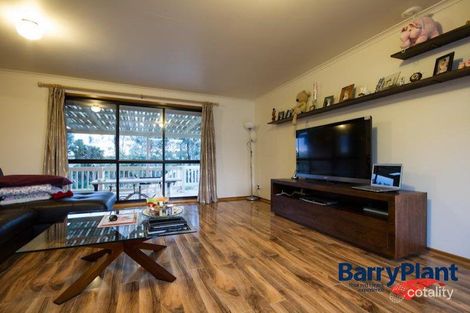 Property photo of 17 Springfield Drive Narre Warren VIC 3805
