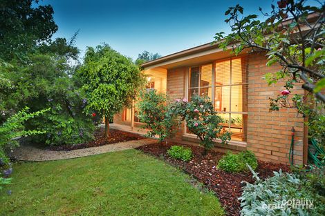 Property photo of 17 Montclaire Court Pakenham VIC 3810