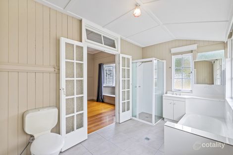 Property photo of 331 Cavendish Road Coorparoo QLD 4151