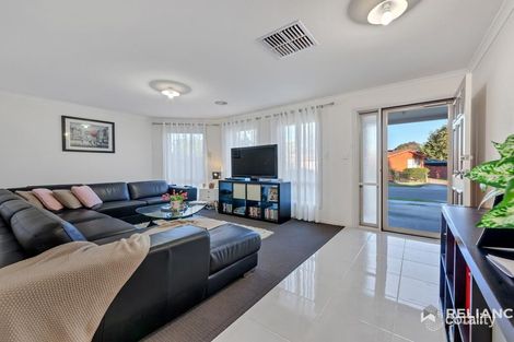 Property photo of 2/12 Muirhead Crescent Werribee VIC 3030